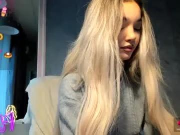 sassyt33n from Chaturbate